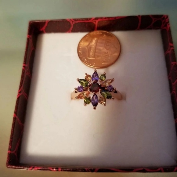 Rose Gold Rainbow Flower Ring - Picture 4 of 5